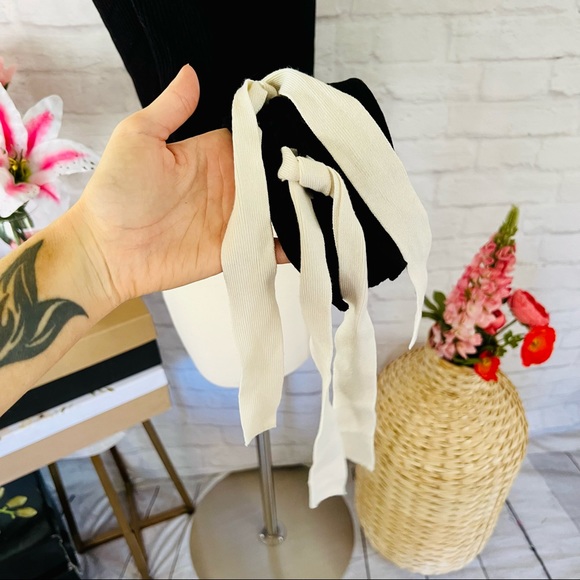 Zara Bow Sleeved Sweater - Picture 10 of 12